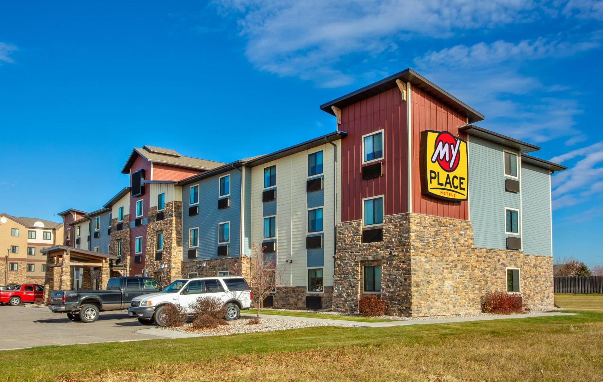 My Place Hotel-Grand Forks, Nd Exteriör bild
