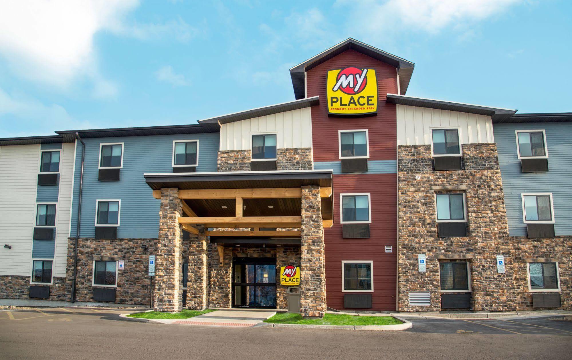 My Place Hotel-Grand Forks, Nd Exteriör bild